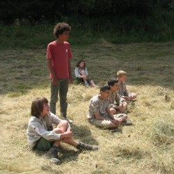 Grasworstelen - Scouts en Gidsen Zaventem 